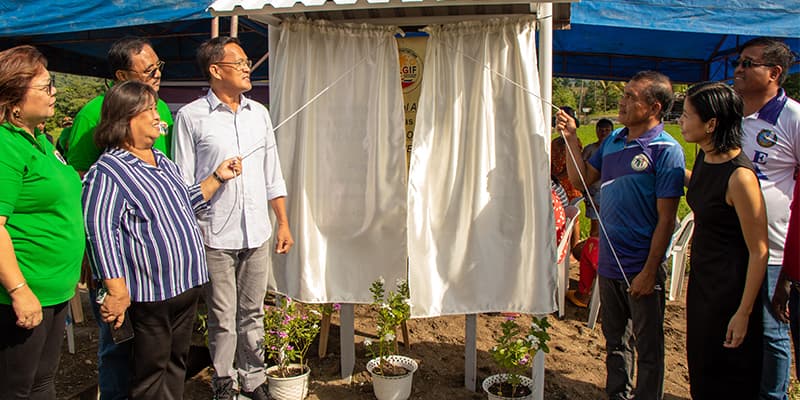 alcala-launches-sglg-funded-local-access-road6