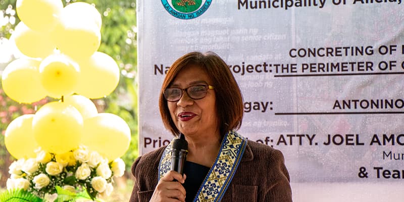 alicia-inaugurates-sglg-funded-local-access-road2